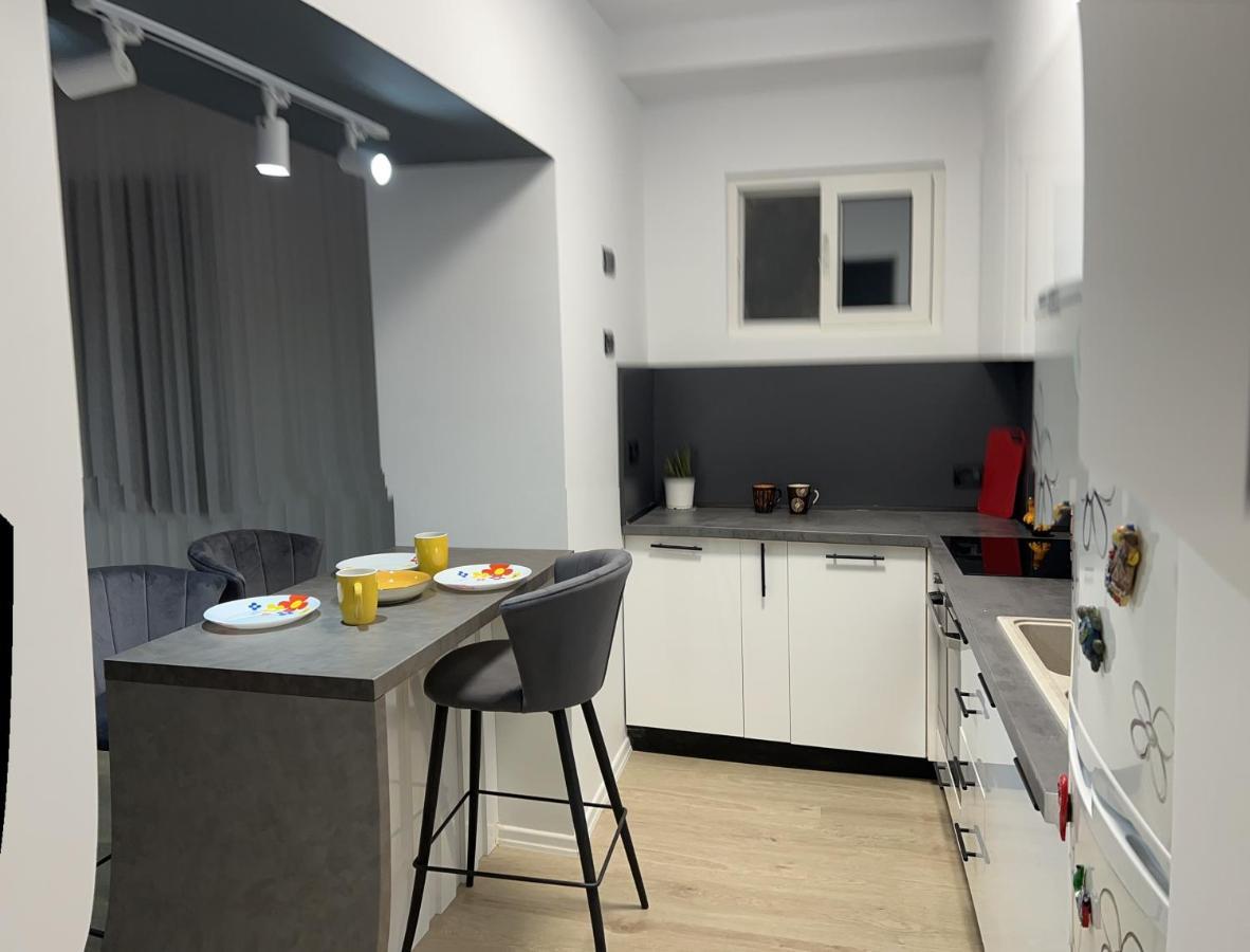 Amion Apartment In Center Of Τίρανα Εξωτερικό φωτογραφία
