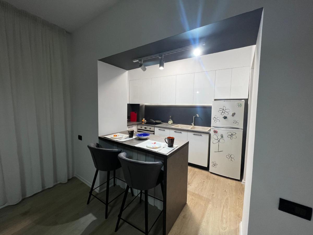 Amion Apartment In Center Of Τίρανα Εξωτερικό φωτογραφία