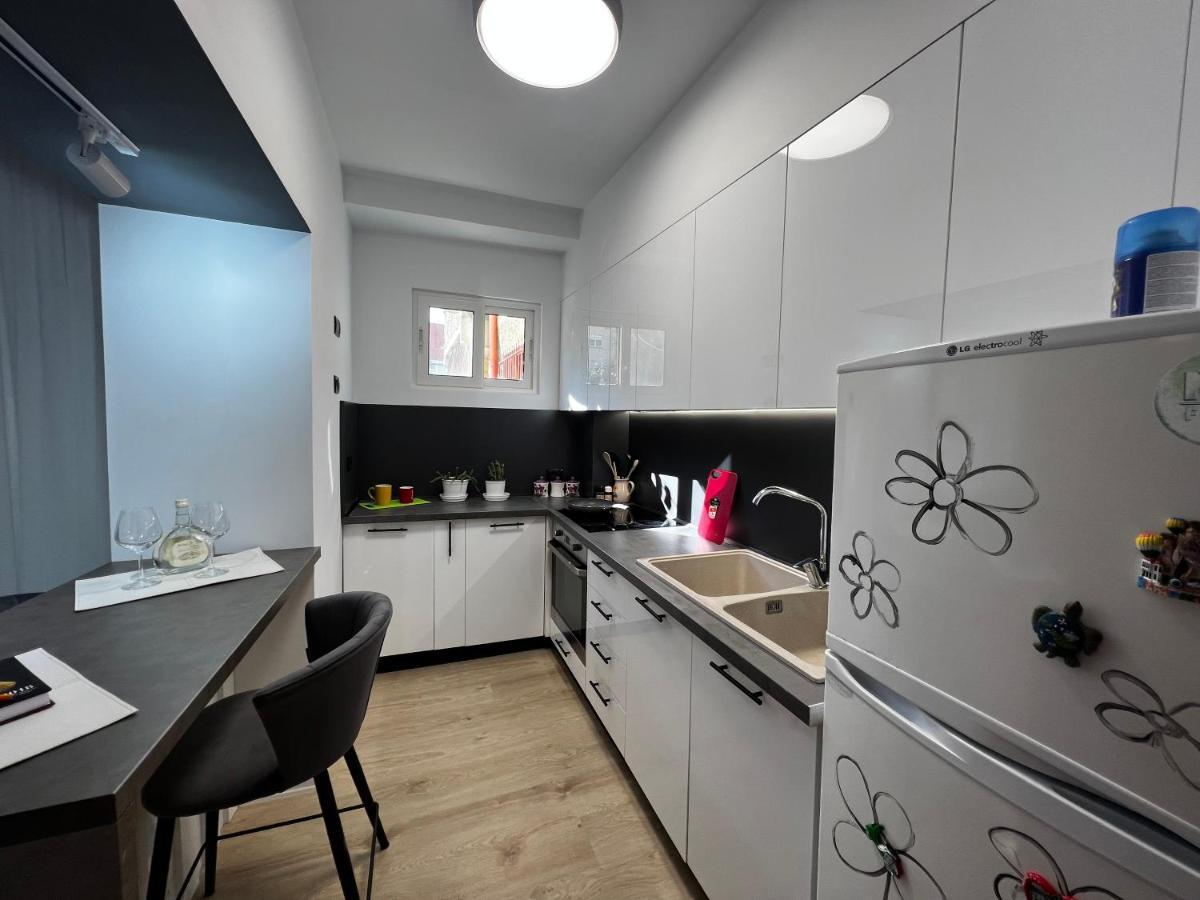 Amion Apartment In Center Of Τίρανα Εξωτερικό φωτογραφία