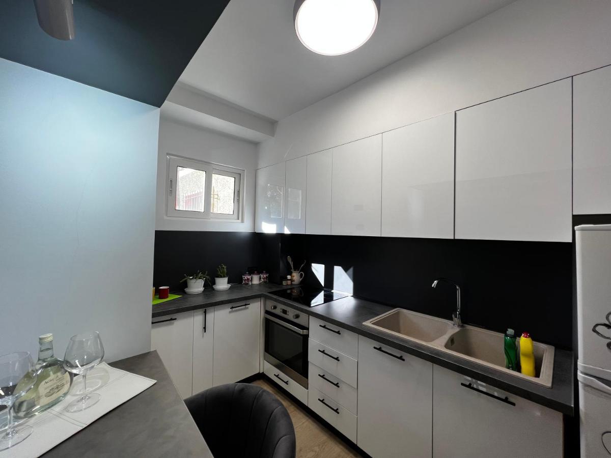 Amion Apartment In Center Of Τίρανα Εξωτερικό φωτογραφία
