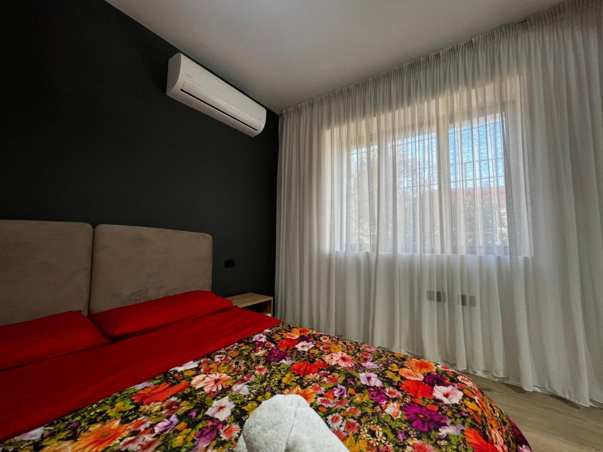 Amion Apartment In Center Of Τίρανα Εξωτερικό φωτογραφία