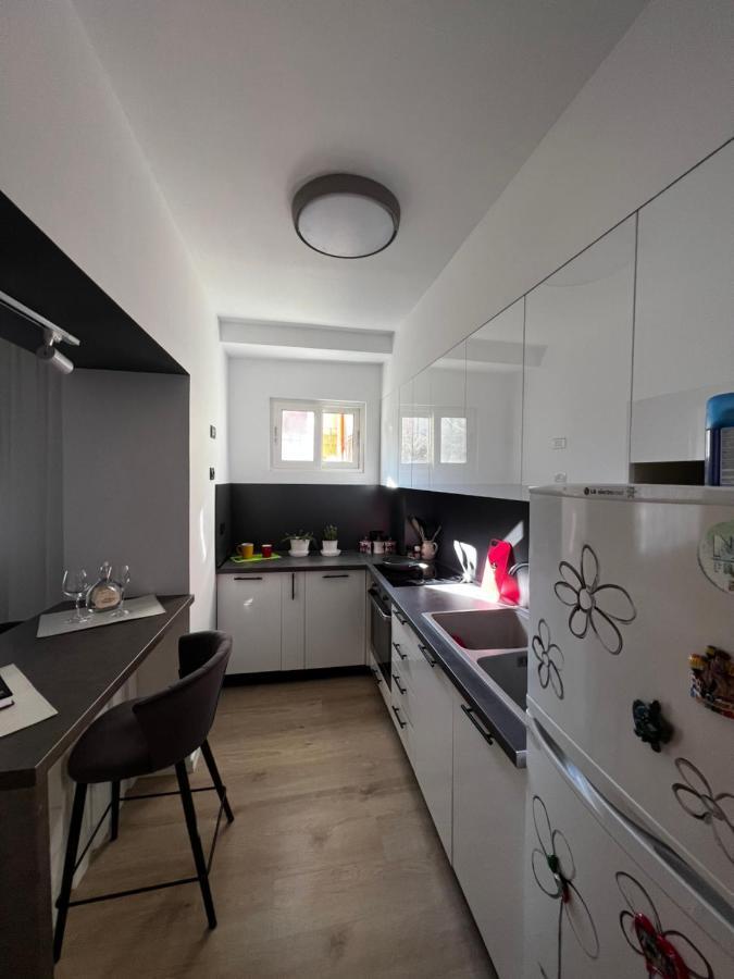 Amion Apartment In Center Of Τίρανα Εξωτερικό φωτογραφία