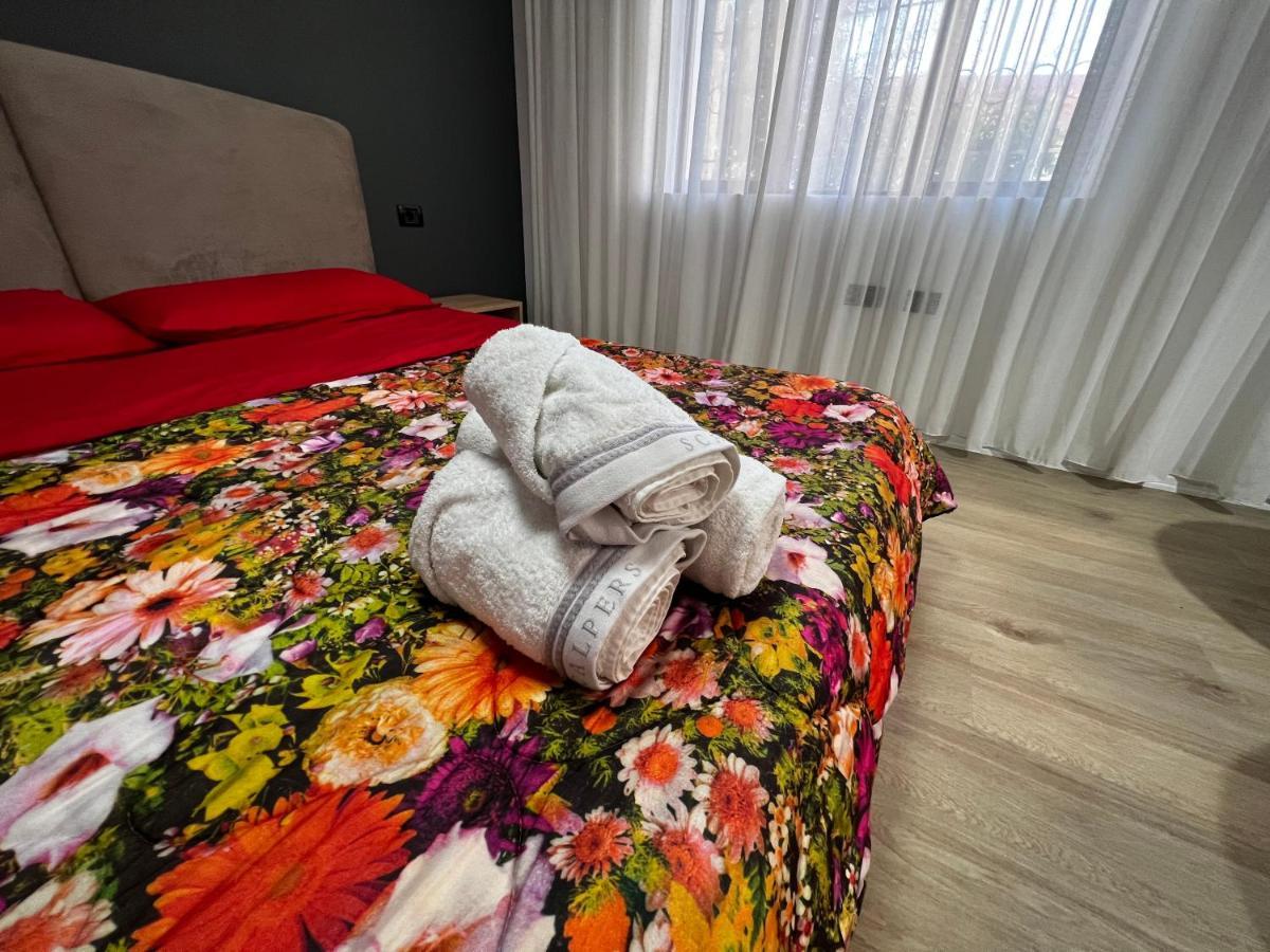 Amion Apartment In Center Of Τίρανα Εξωτερικό φωτογραφία