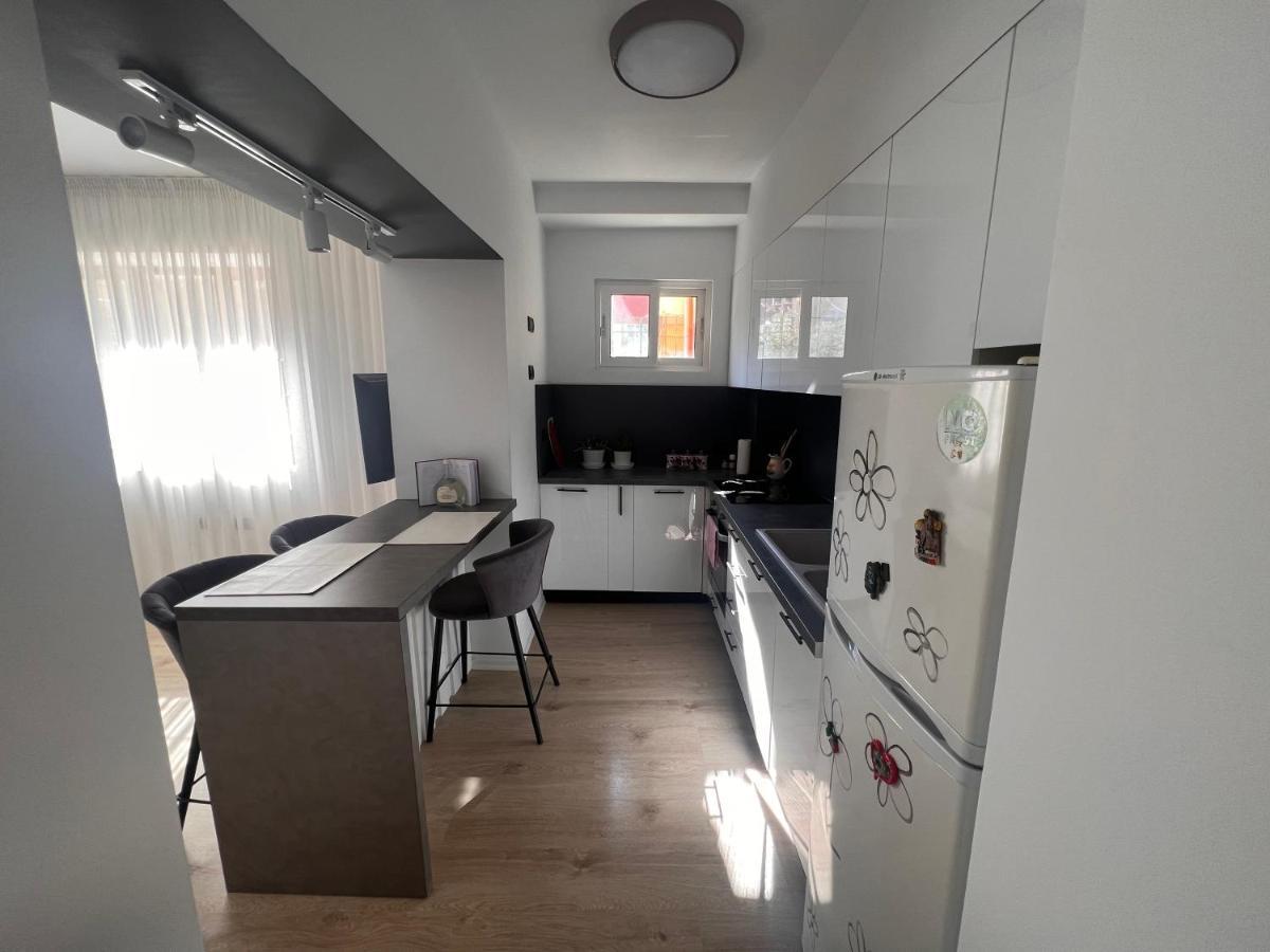 Amion Apartment In Center Of Τίρανα Εξωτερικό φωτογραφία